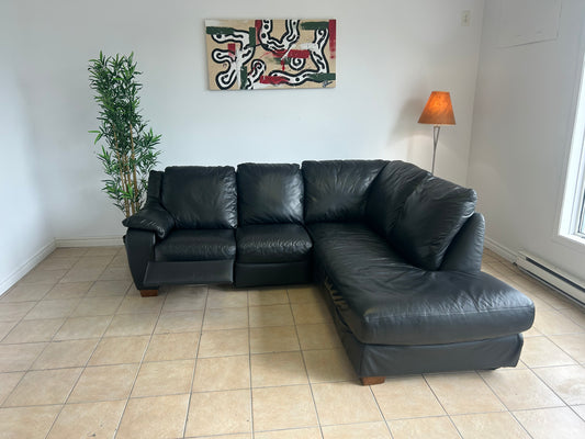 Divan sectionnel inclinable Natuzzi en cuir véritable noir