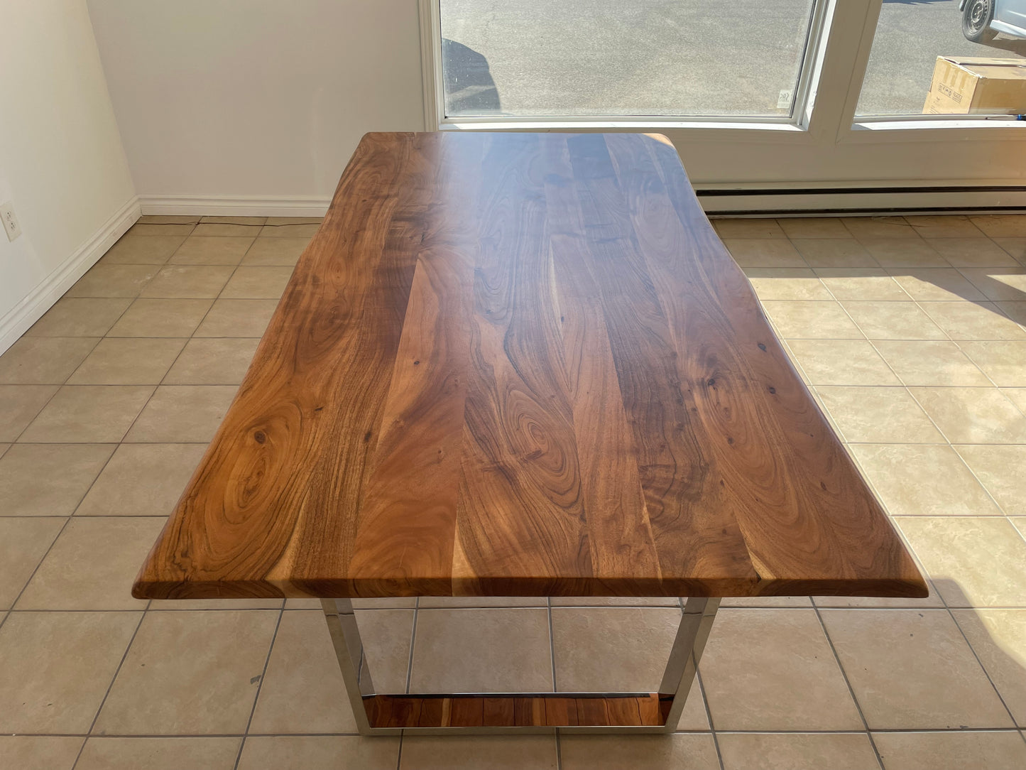 Table de cuisine en Acacia