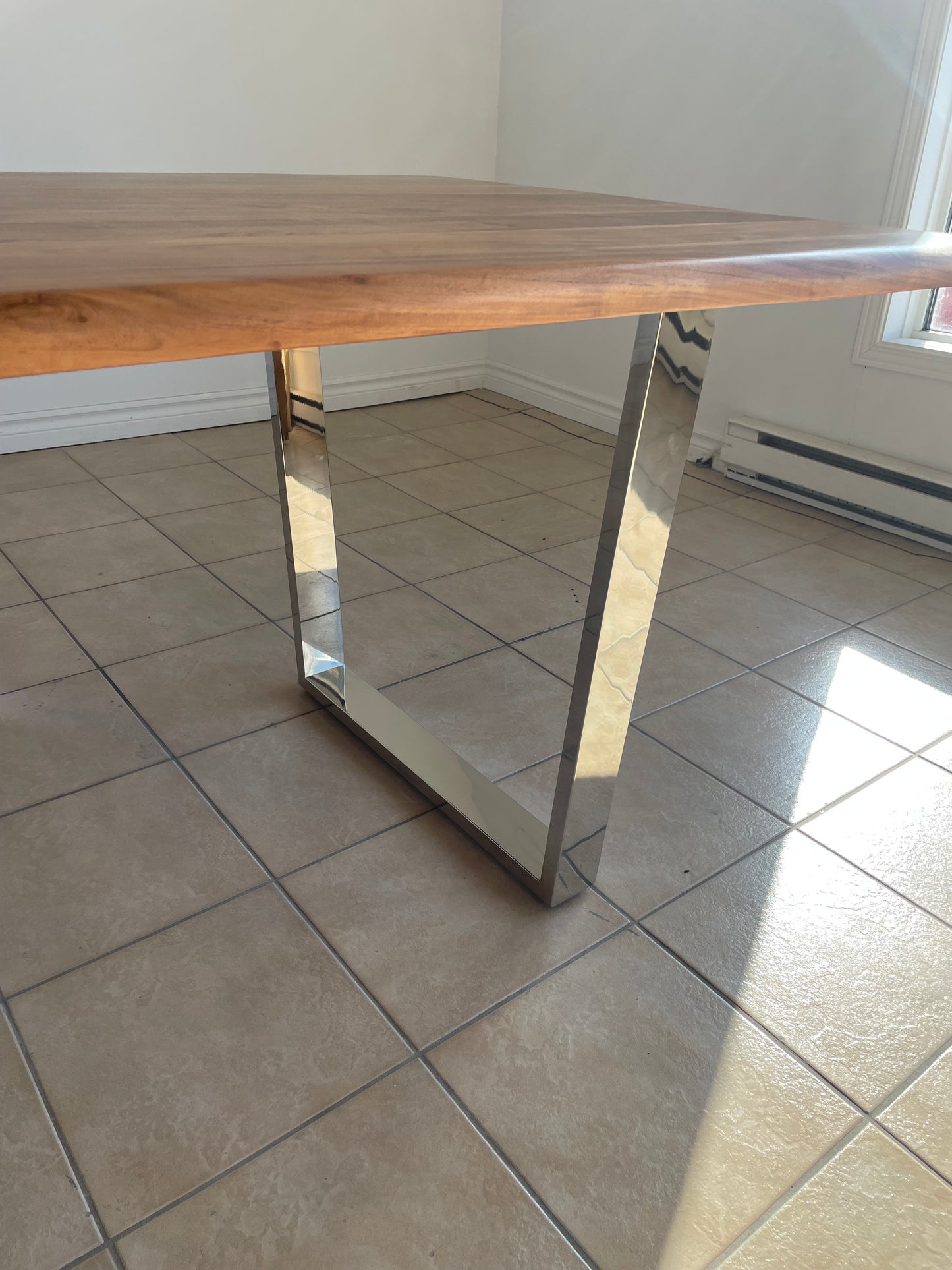 Table de cuisine en Acacia