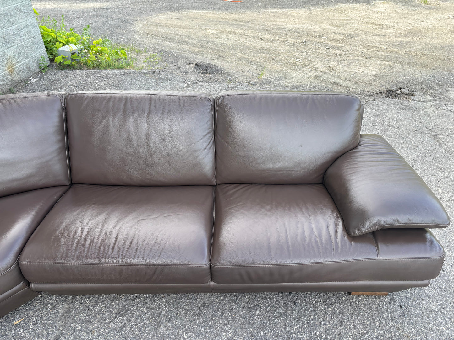 Divan sectionnel Natuzzi en cuir véritable Italien Brun